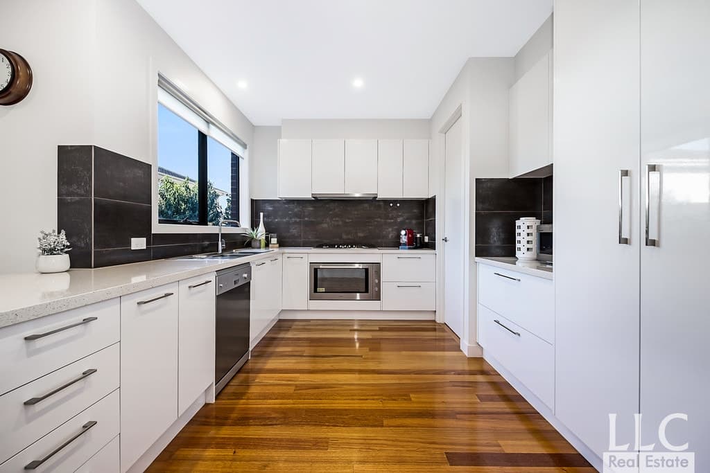 3/10 Dorgan Street, Mount Waverley - Thumbnail 4