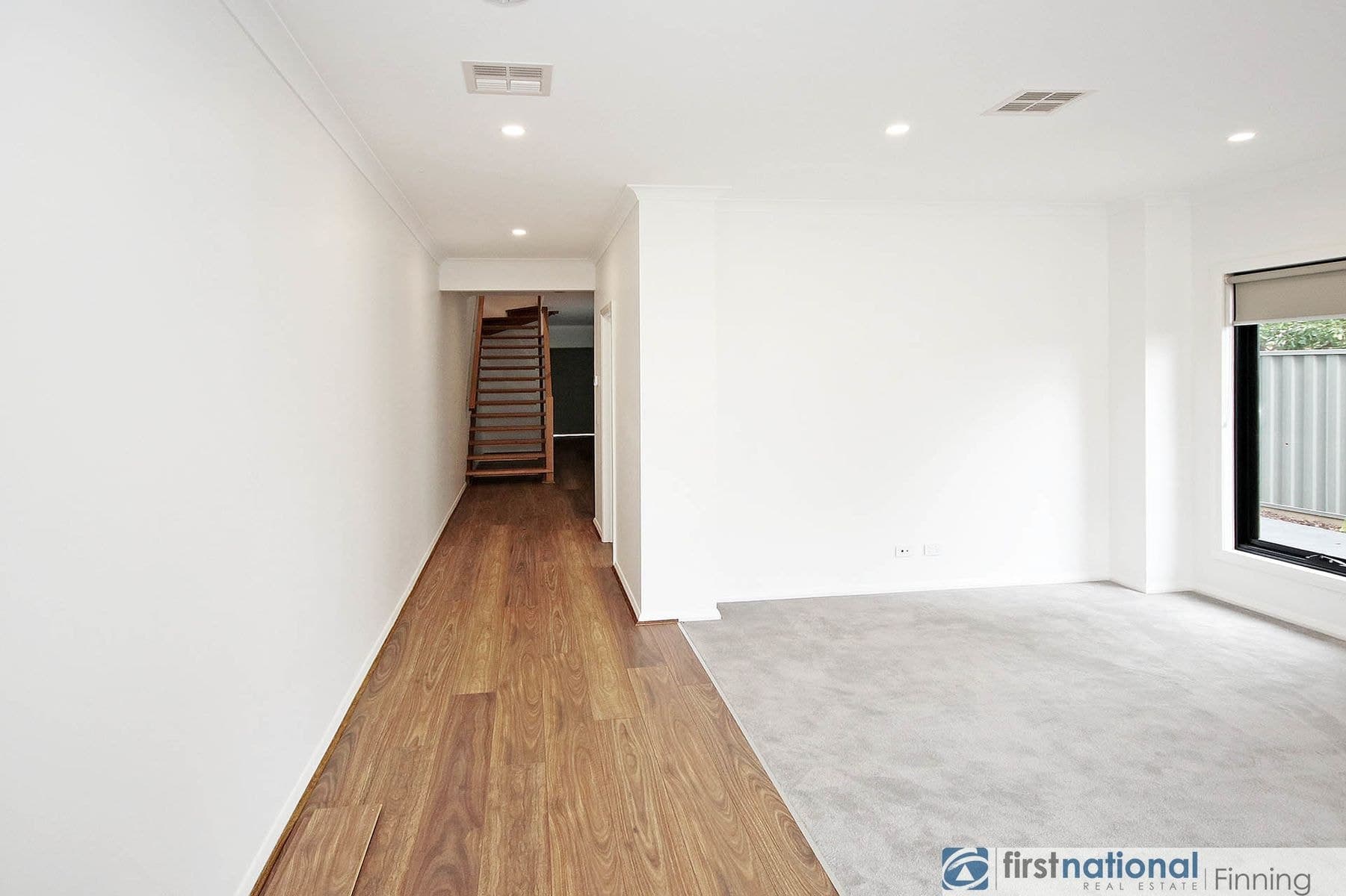 31 Elmslie Drive, Cranbourne East VIC 3977, Cranbourne East - Thumbnail 7