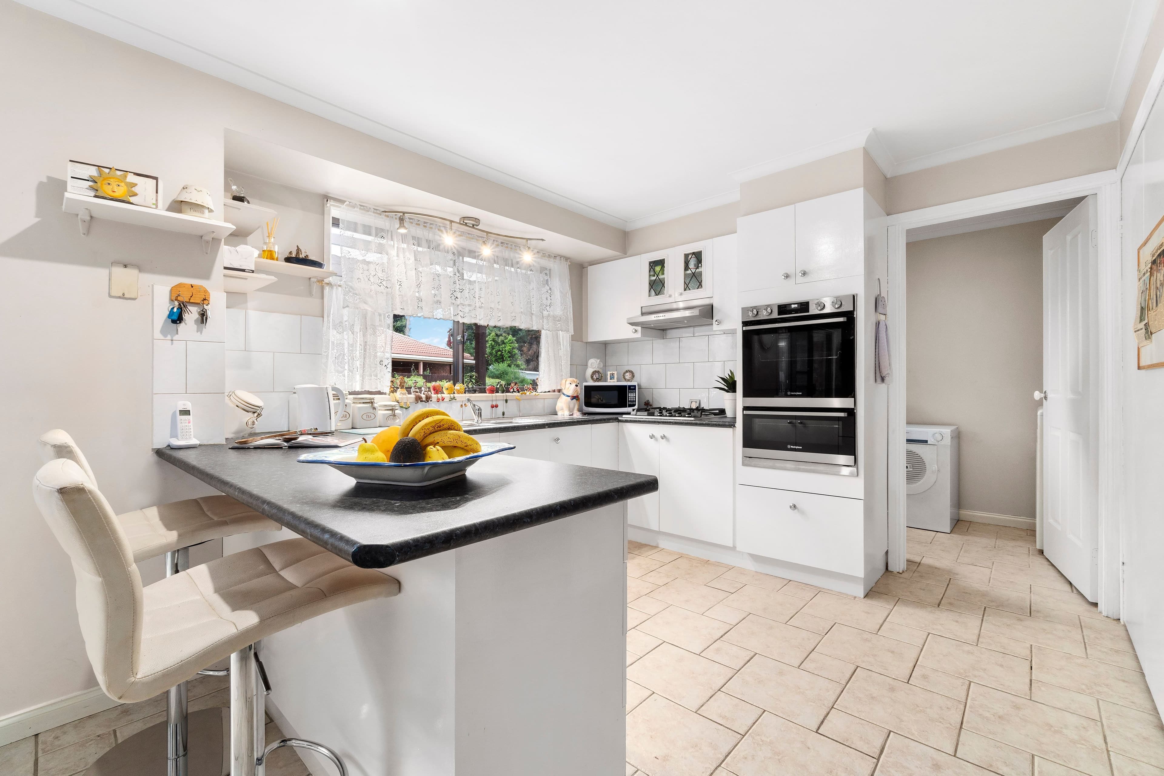 7 Eynon Court, Mill Park VIC 3082, Mill Park - Thumbnail 3