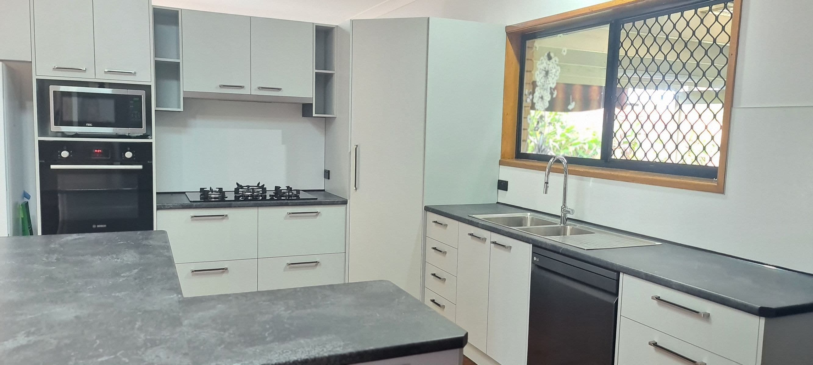 94 Campbell Street, Bongaree QLD 4507, Bongaree - Thumbnail 4