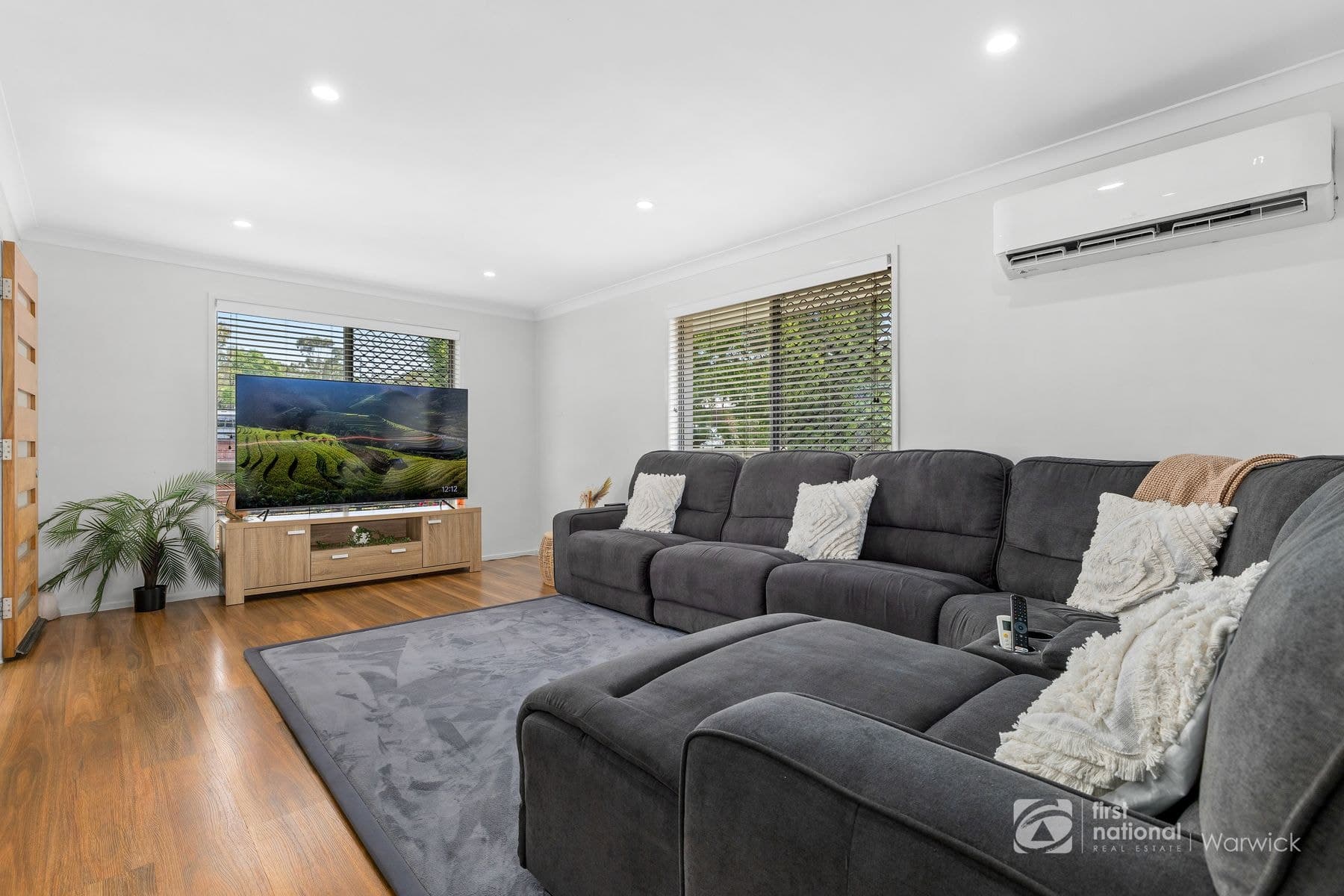 11 Yangan Road, Warwick QLD 4370, Warwick - Thumbnail 2