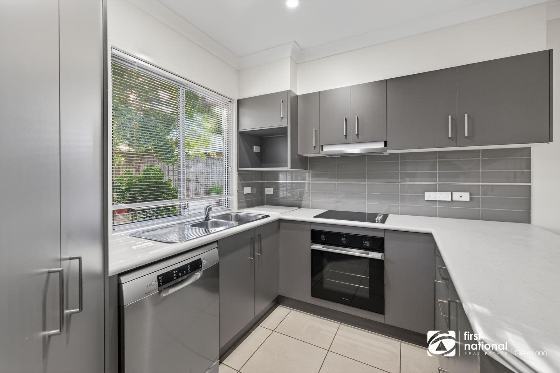 3/29 Freeth Street East, Ormiston QLD 4160, Ormiston - Thumbnail 3