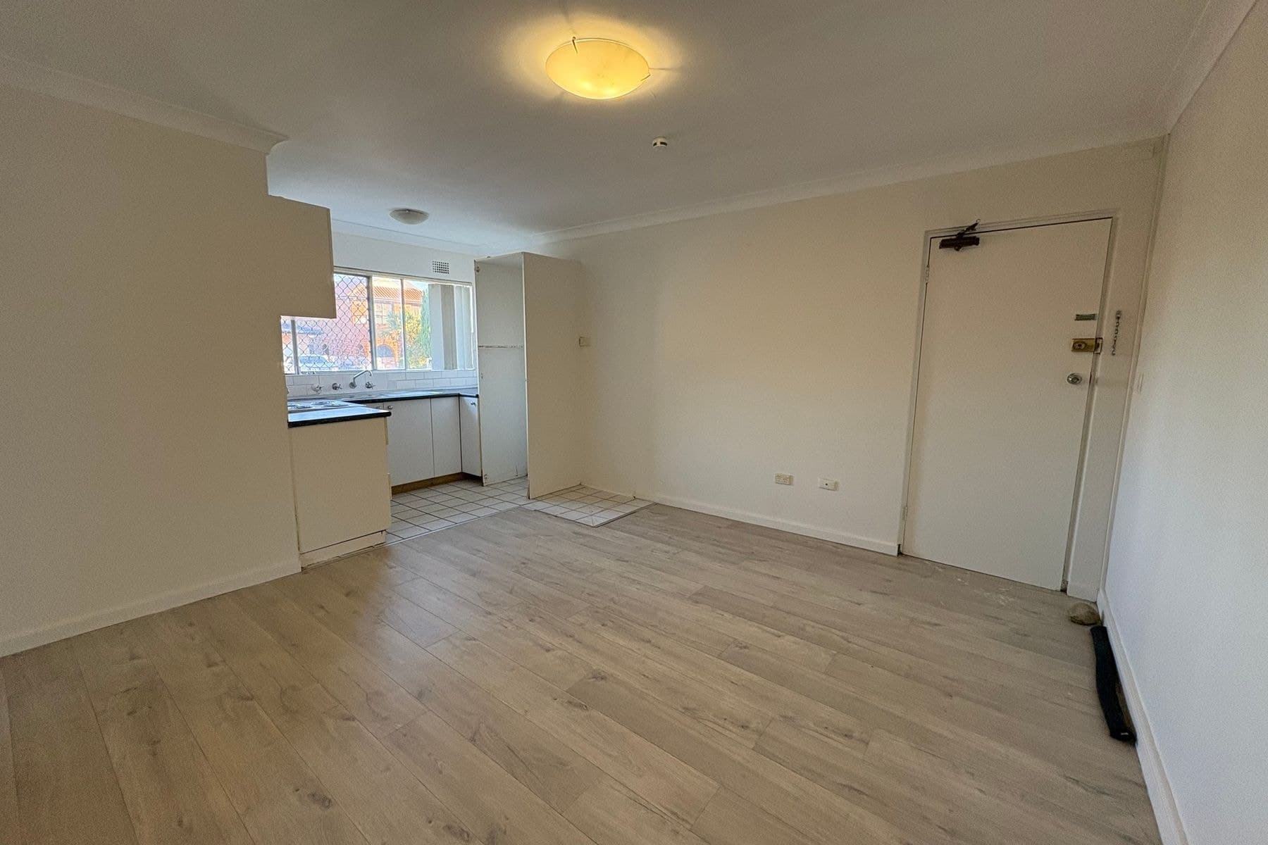 1/122 Harrow Road, Auburn NSW 2144, Auburn - Thumbnail 2