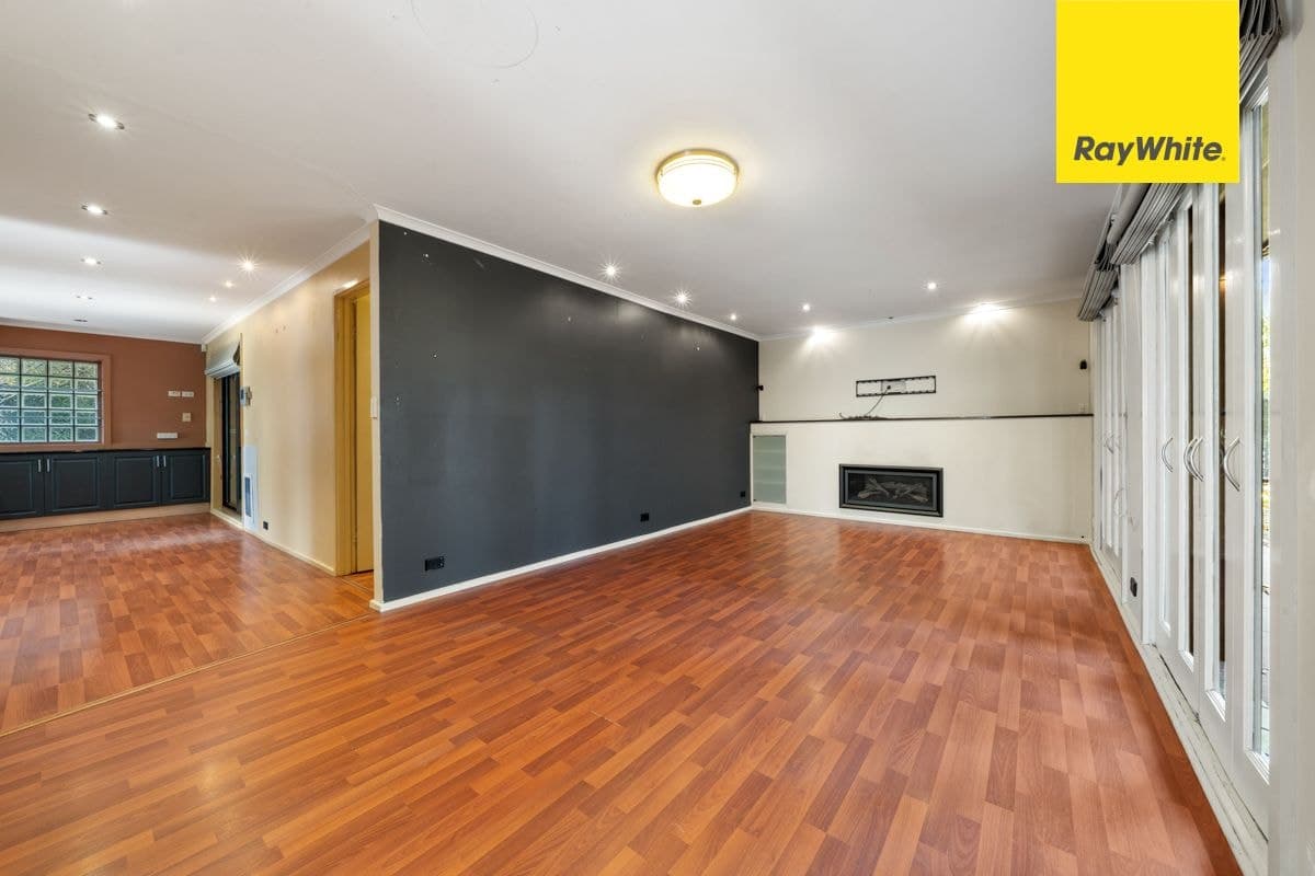 26 Collyburl Crescent, Isabella Plains ACT 2905, Isabella Plains - Thumbnail 2