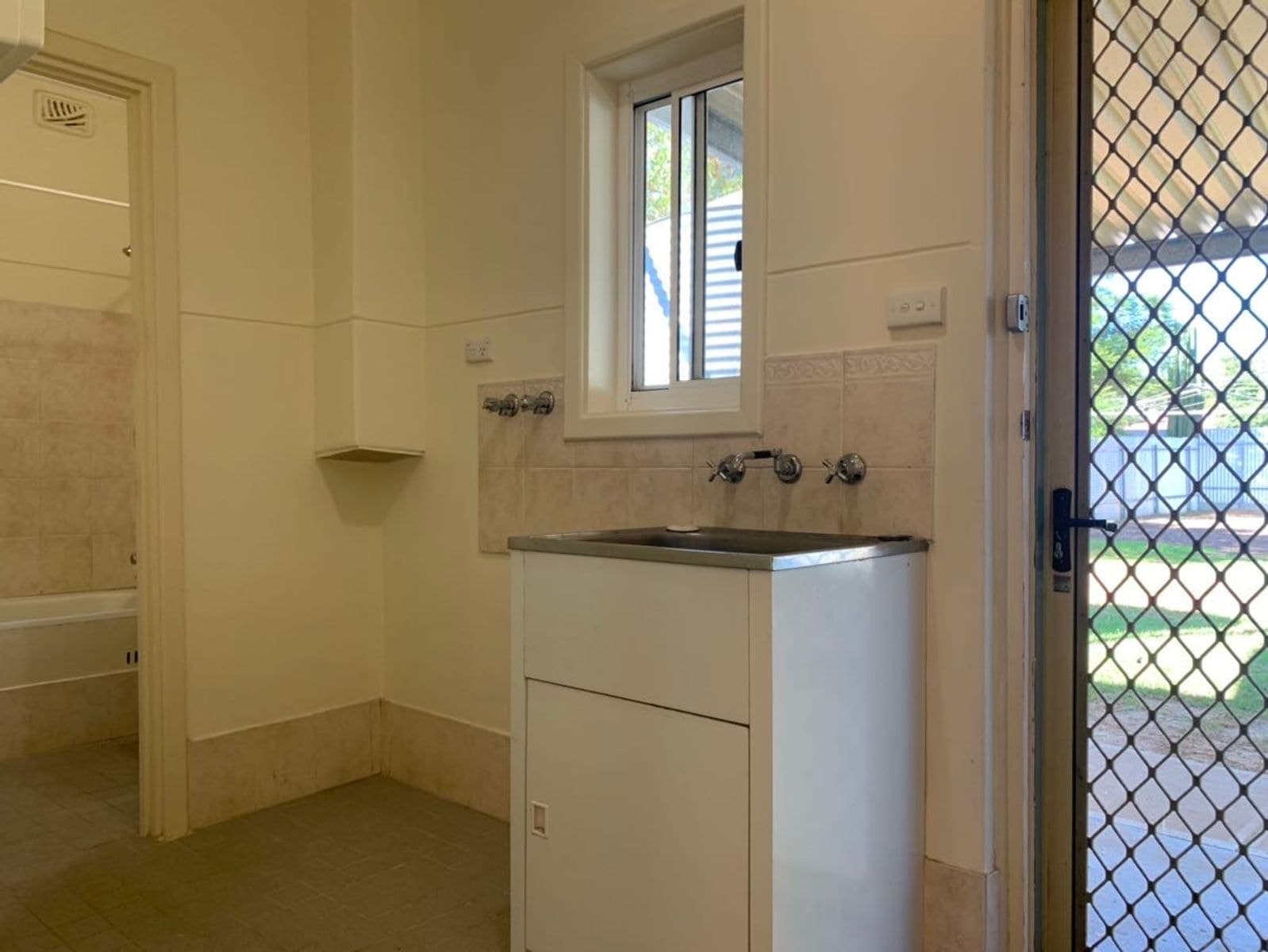 6 Stratford Road, Salisbury North SA 5108, Salisbury North - Thumbnail 8