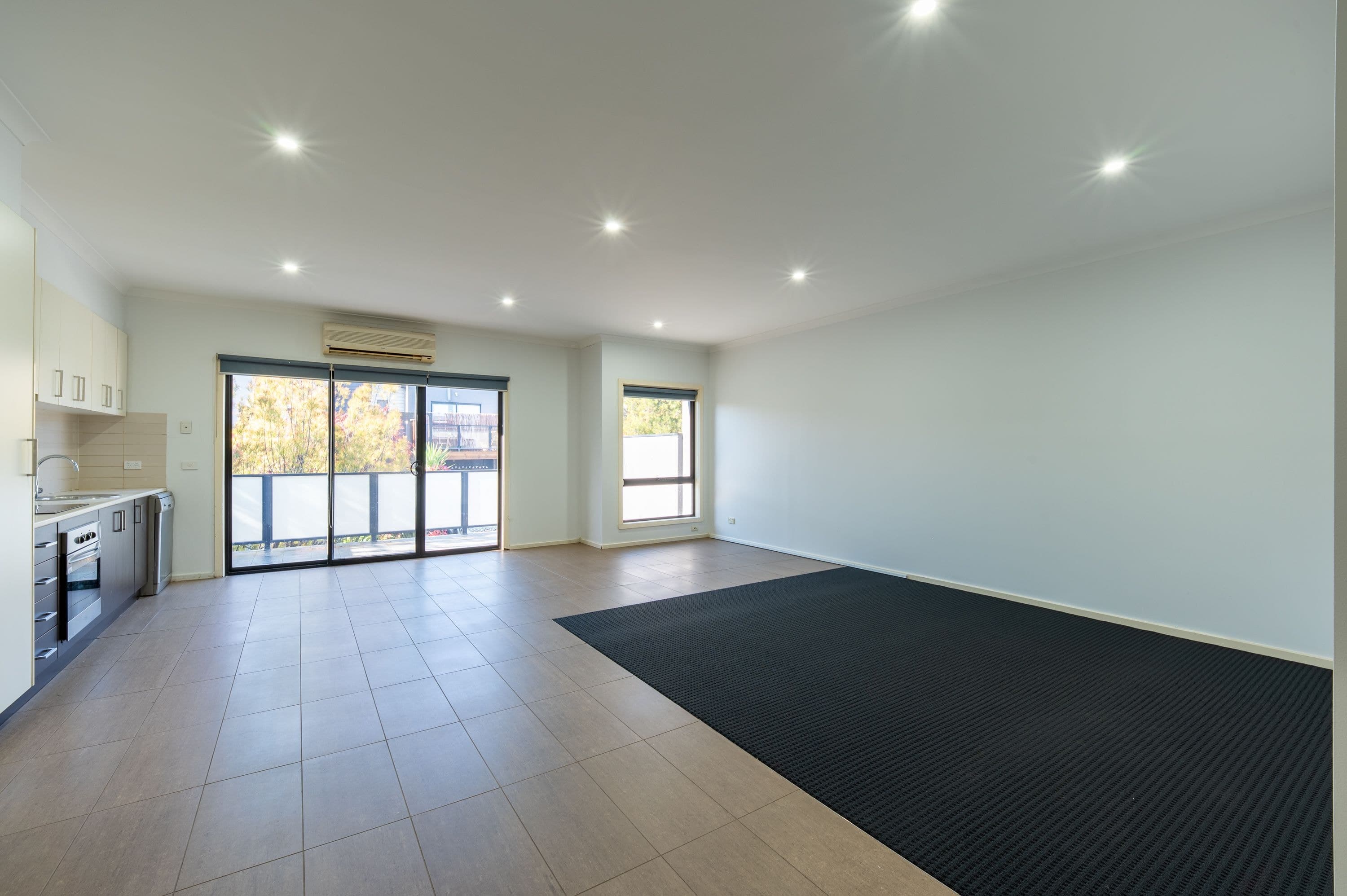 5/958 Plenty Road, South Morang VIC 3752, South Morang - Thumbnail 4