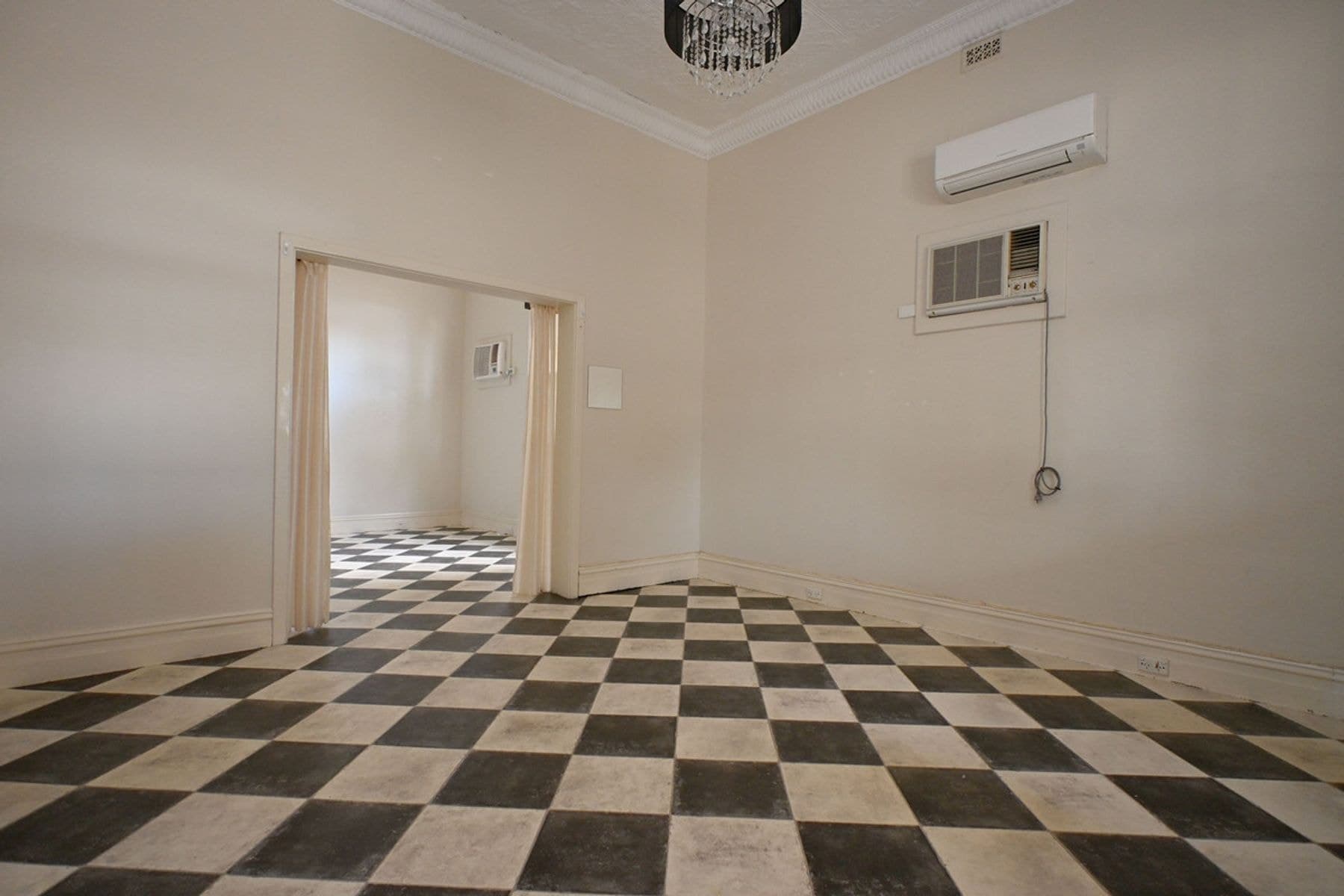21 Flinders Terrace, Port Augusta, SA 5700, Port Augusta - Thumbnail 5