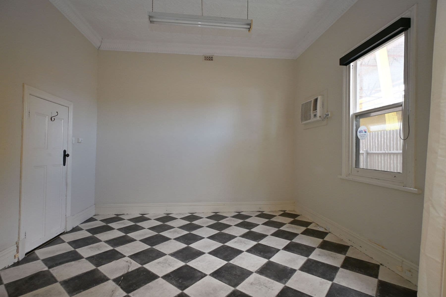 21 Flinders Terrace, Port Augusta, SA 5700, Port Augusta - Thumbnail 6