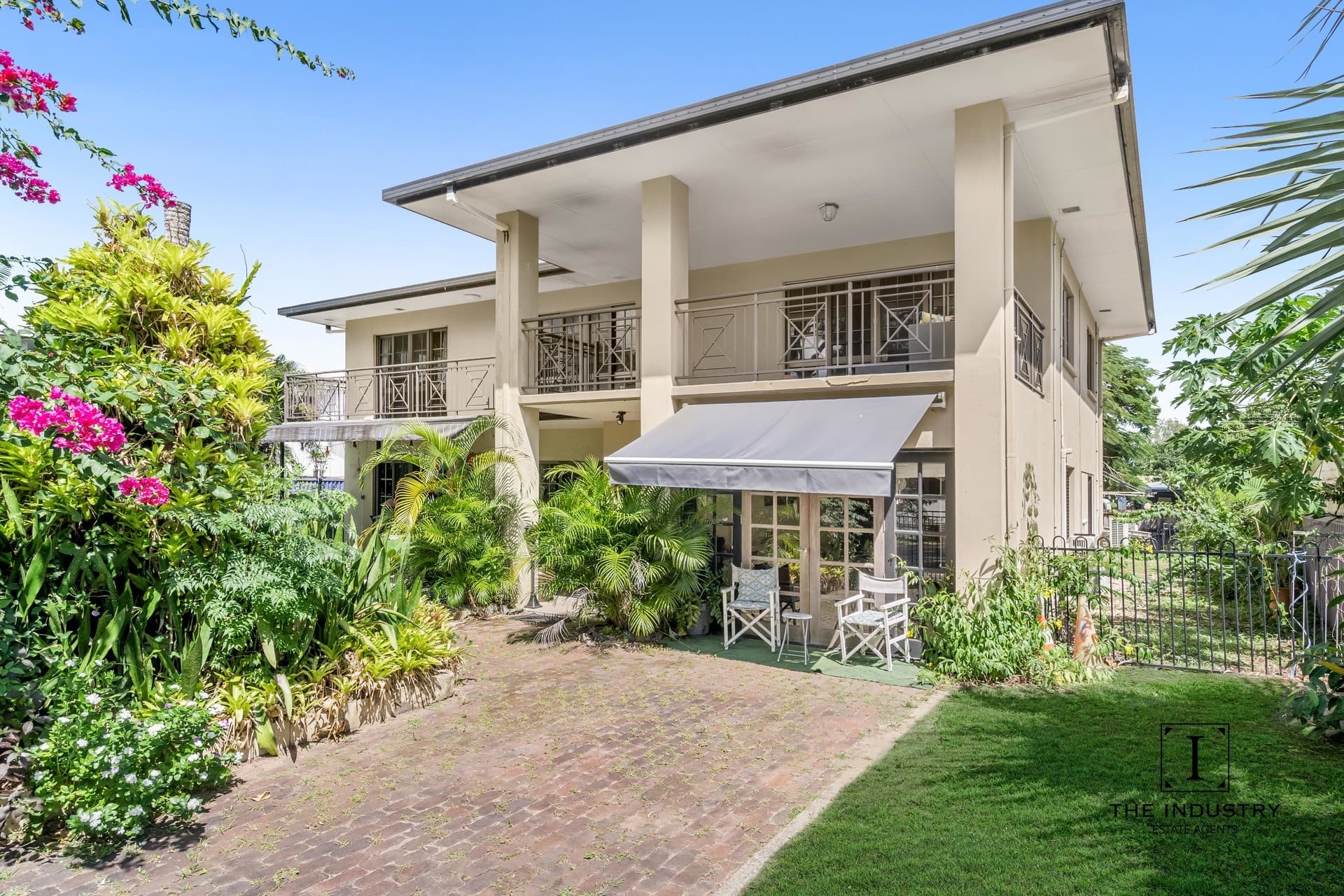 29-31 Casuarina Street, Holloways Beach - Thumbnail 8