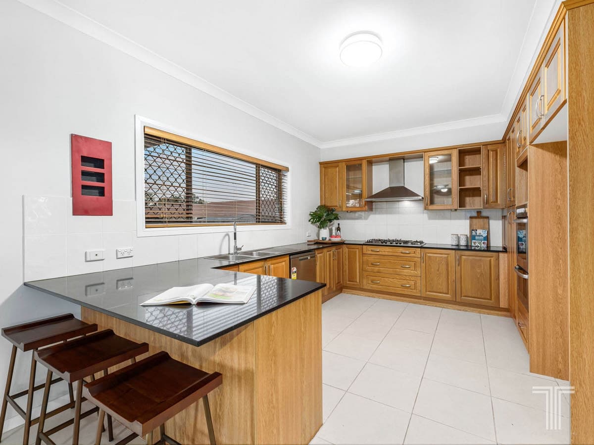 14 Stevenson Court, Carindale, Carindale - Thumbnail 5