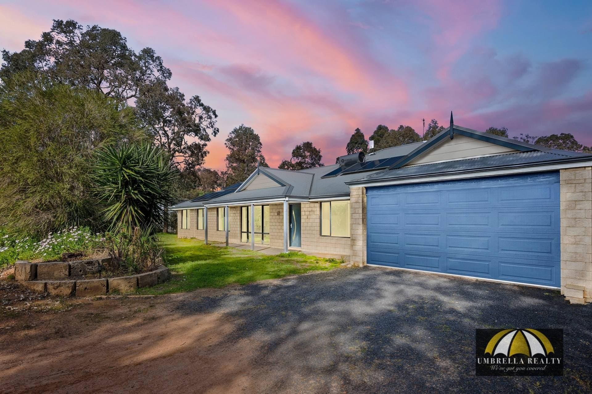 40 Livingstone Hts, Roelands - Image 1