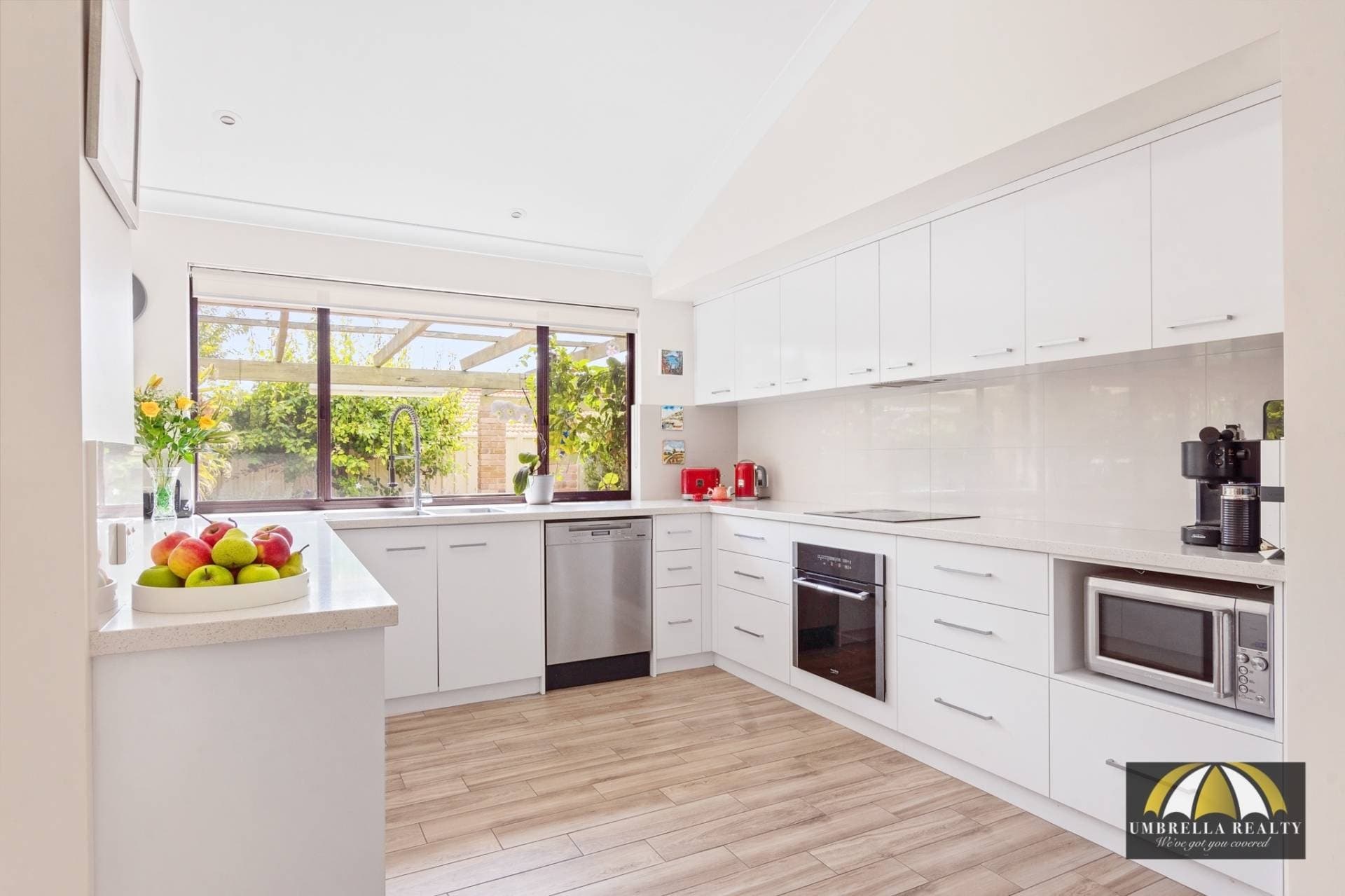 4 Louise Cl, South Bunbury - Image 1