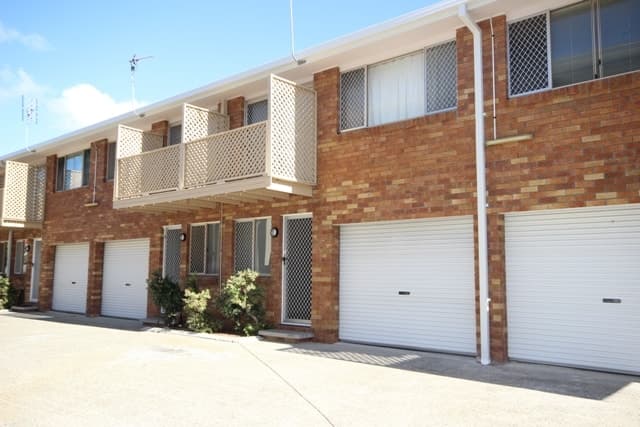 2/50 Dry Dock Road, Tweed Heads South - Thumbnail 3