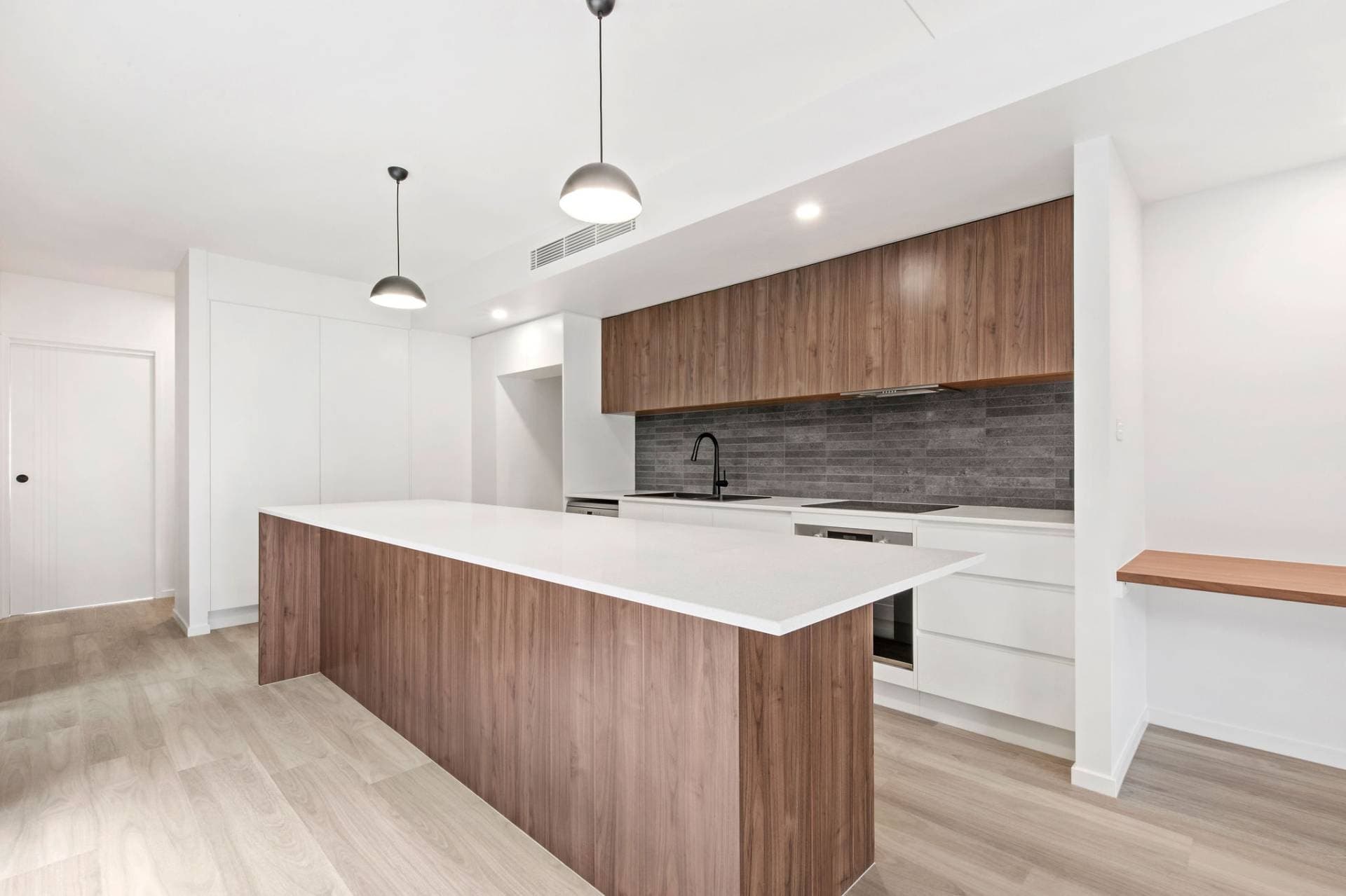 81 Sunrise Drive, Maroochydore - Thumbnail 7
