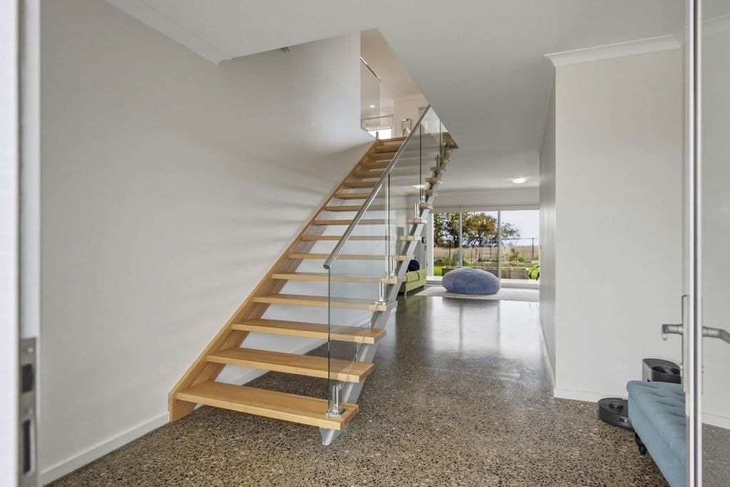 29 Bowman Drive, Penguin - Thumbnail 2