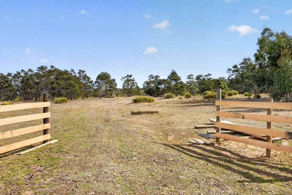 183 Josephs Road, Carlton - Thumbnail 2