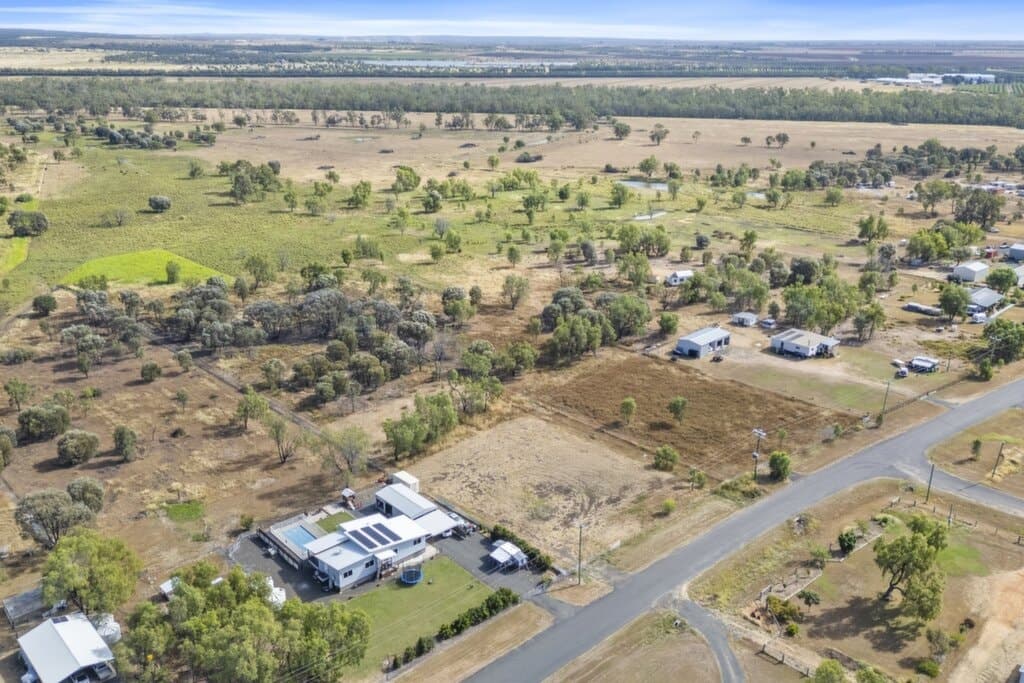 264 Chudleigh Drive, Emerald - Thumbnail 5