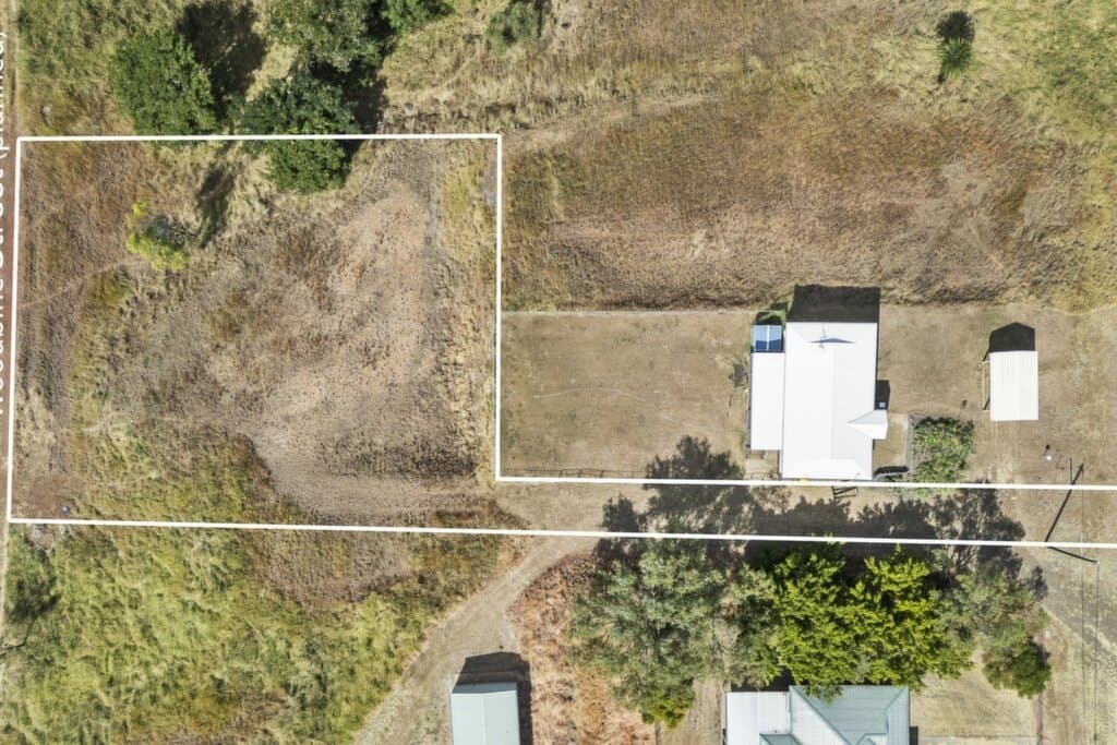 62B Dame Street, Springsure - Thumbnail 2