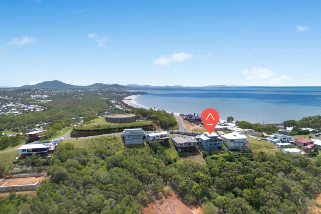 21 Buccaneer Avenue, Lammermoor - Image 1