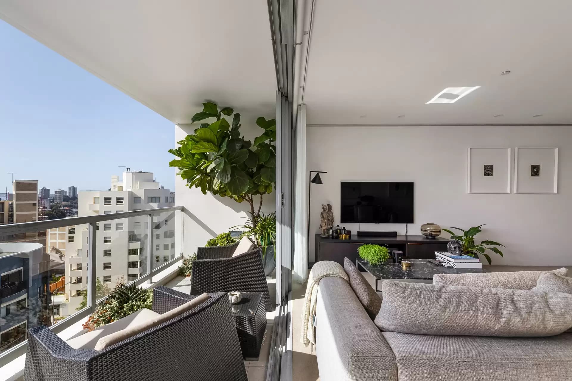 806/3 Kings Cross Road, Darlinghurst - Thumbnail 3