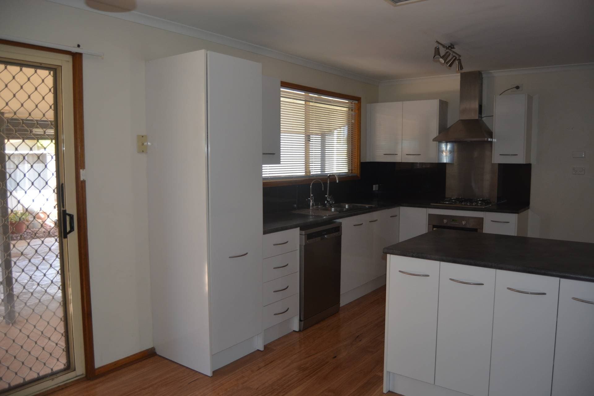 45 Arcoona Street, Roxby Downs - Thumbnail 6