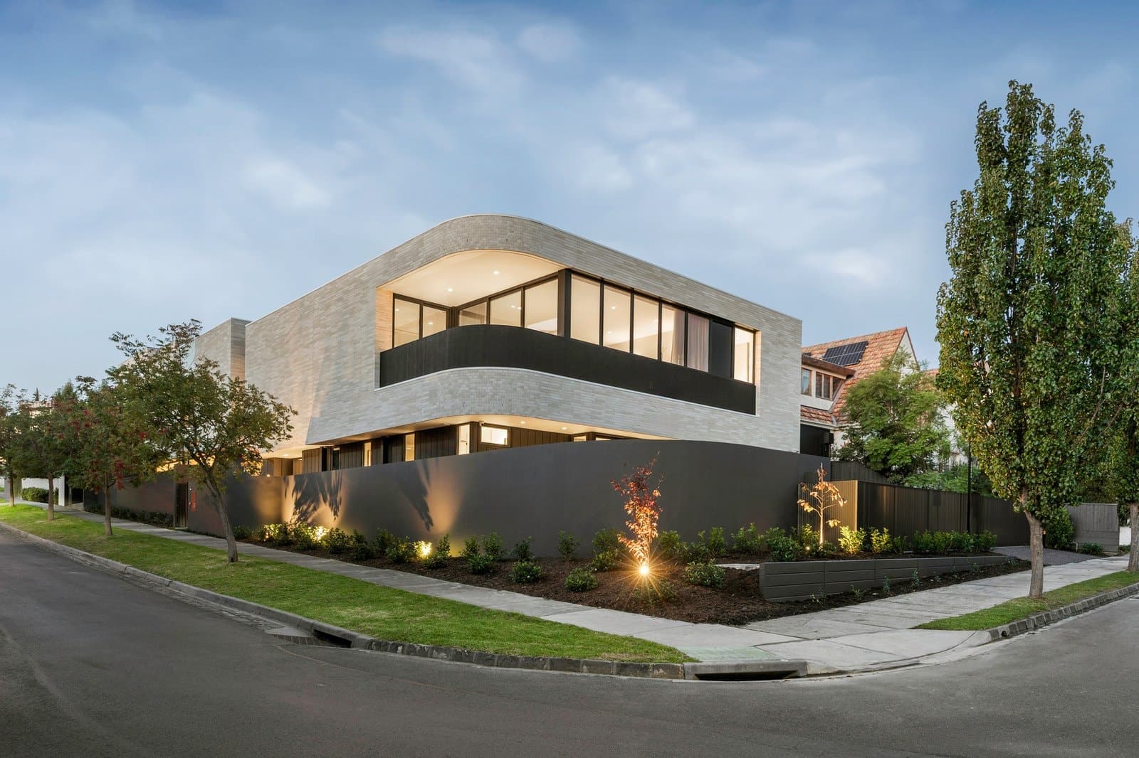 20 Madden Grove, Kew - Image 1