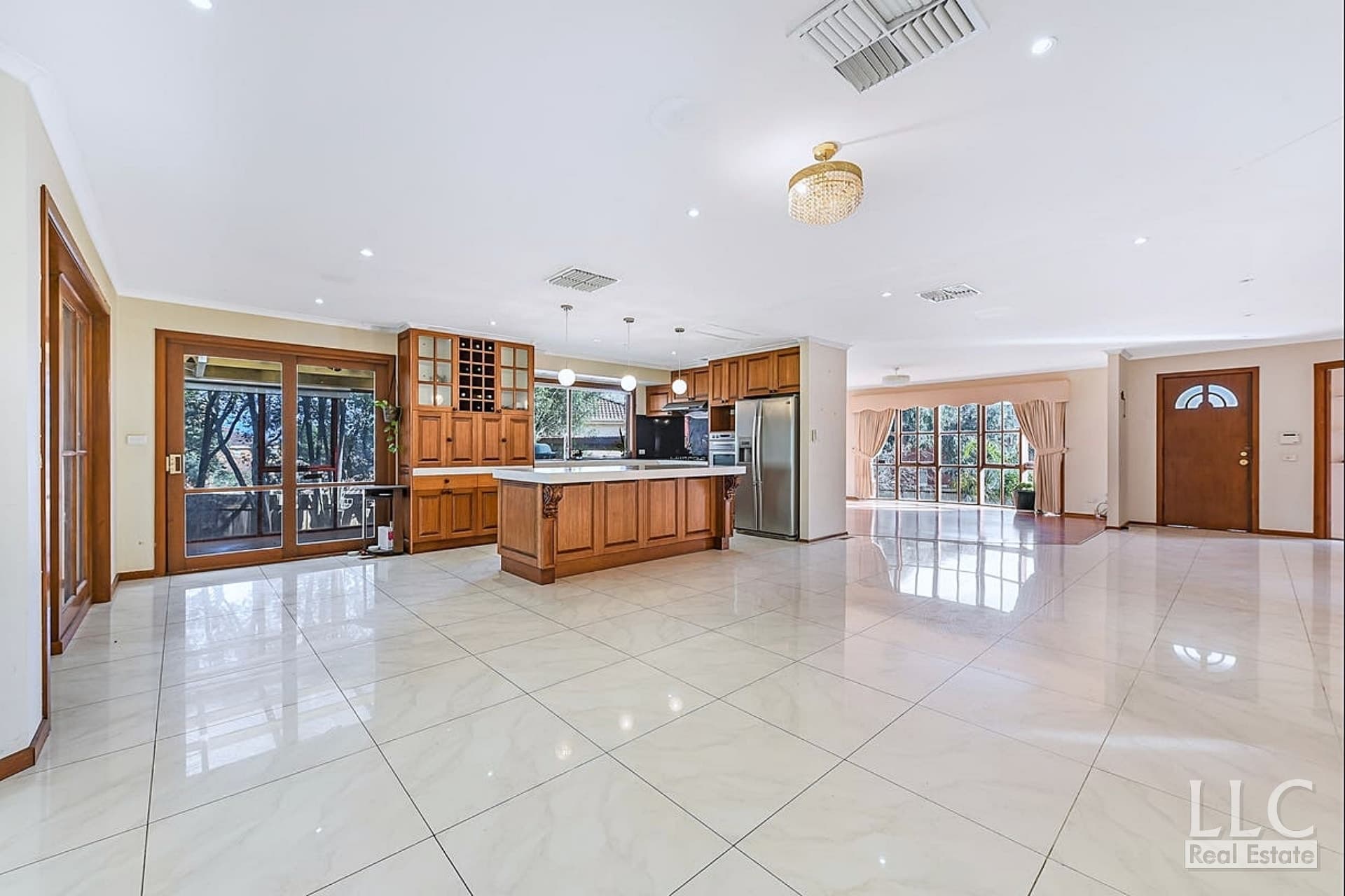 2/8 Brusco Close, Rowville - Thumbnail 5