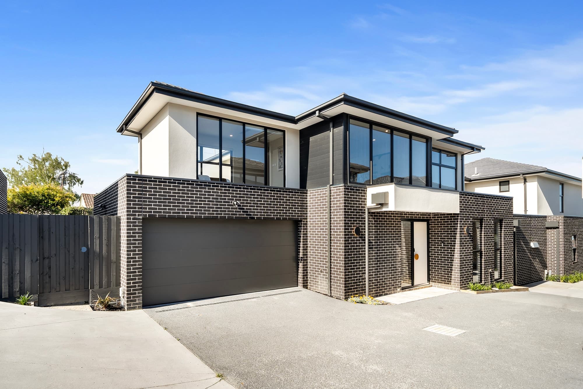 5/21-23 Inverell Avenue, Mount Waverley - Image 1