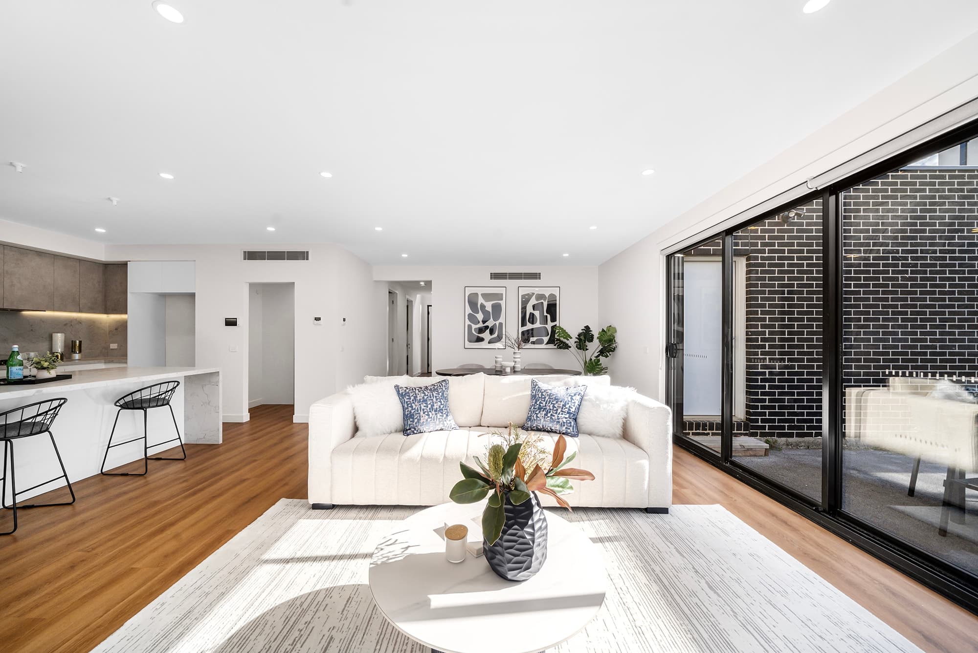 5/21-23 Inverell Avenue, Mount Waverley - Thumbnail 4
