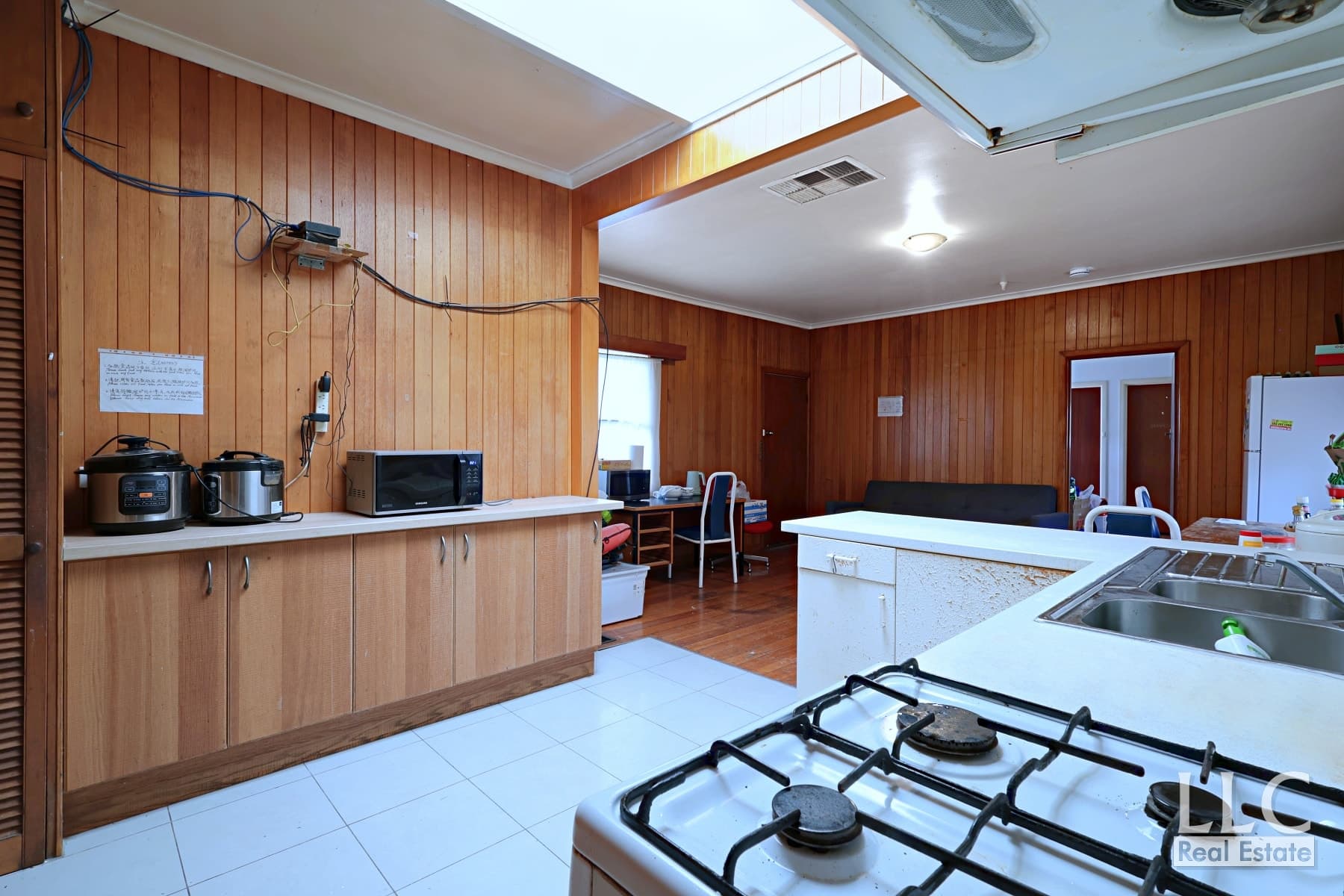 20 Lindwall Street, Glen Waverley - Thumbnail 3