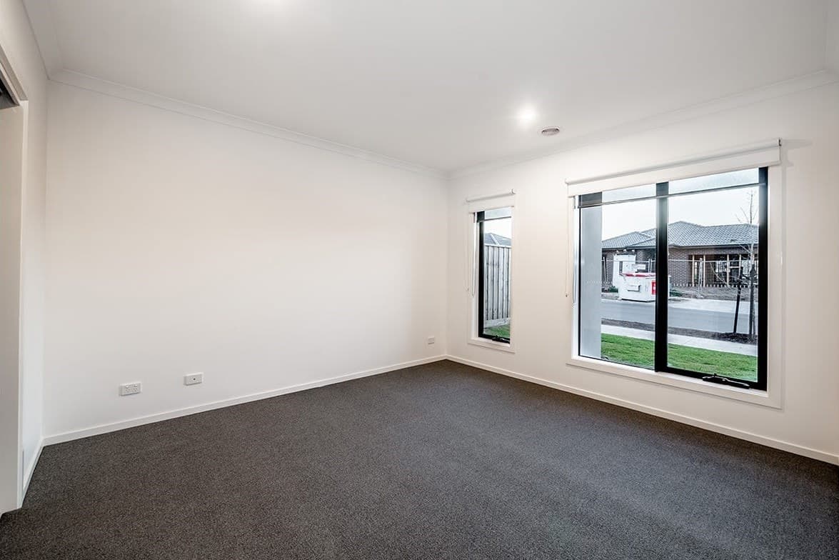 6 Cochin Drive, CLYDE NORTH, Clyde North - Thumbnail 7