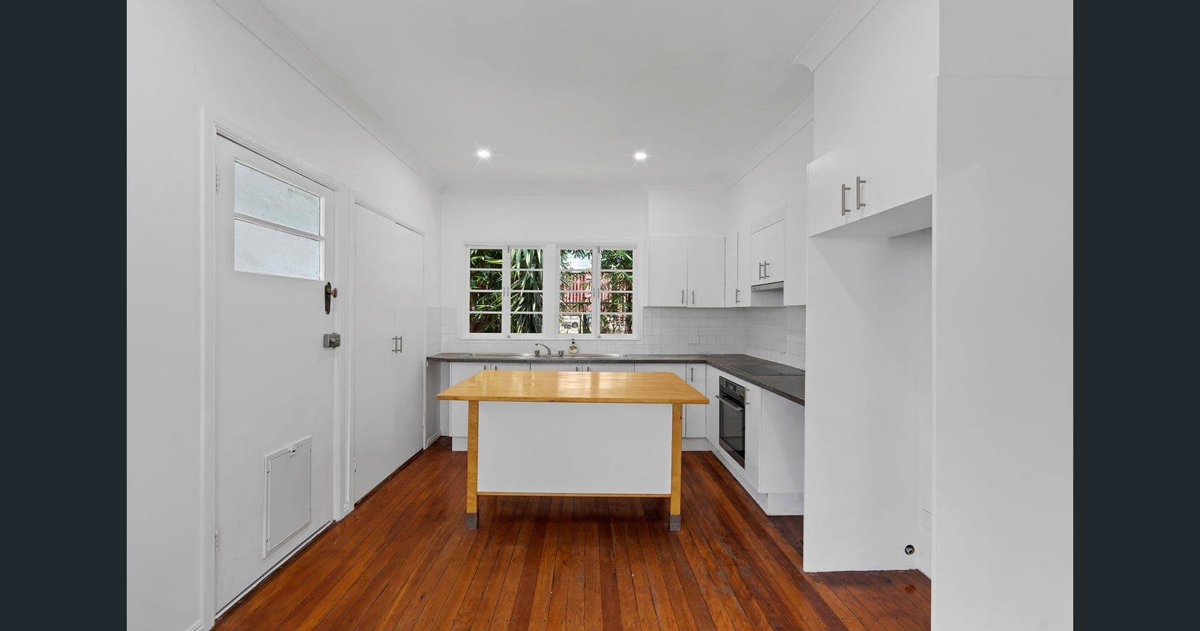218 Winstanley Street, CARINA HEIGHTS QLD 4152, Carina Heights - Thumbnail 5