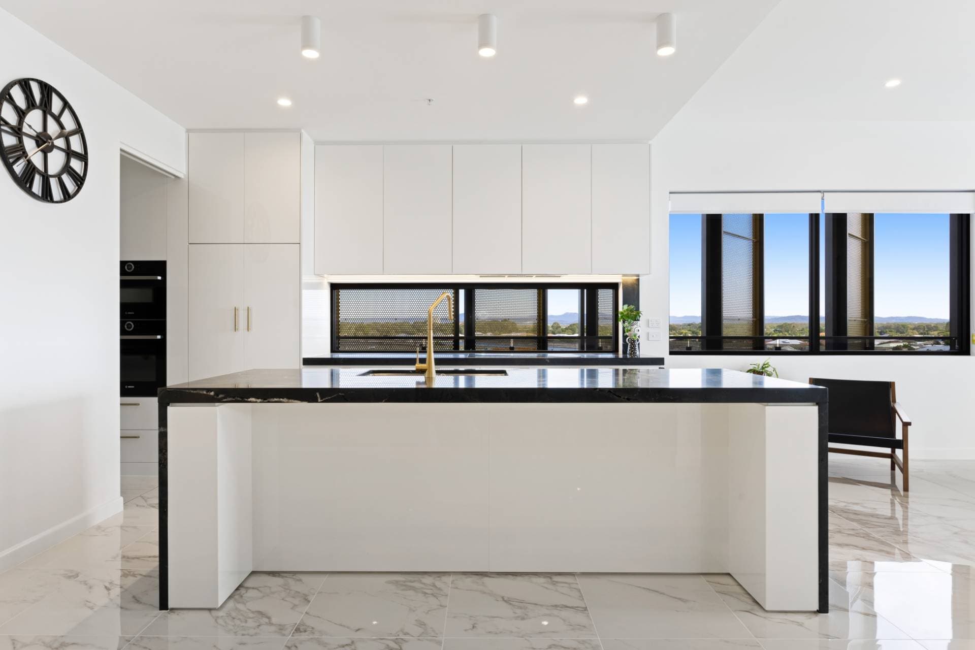 1501/18 Spitfire Banks Drive, Pelican Waters - Thumbnail 4