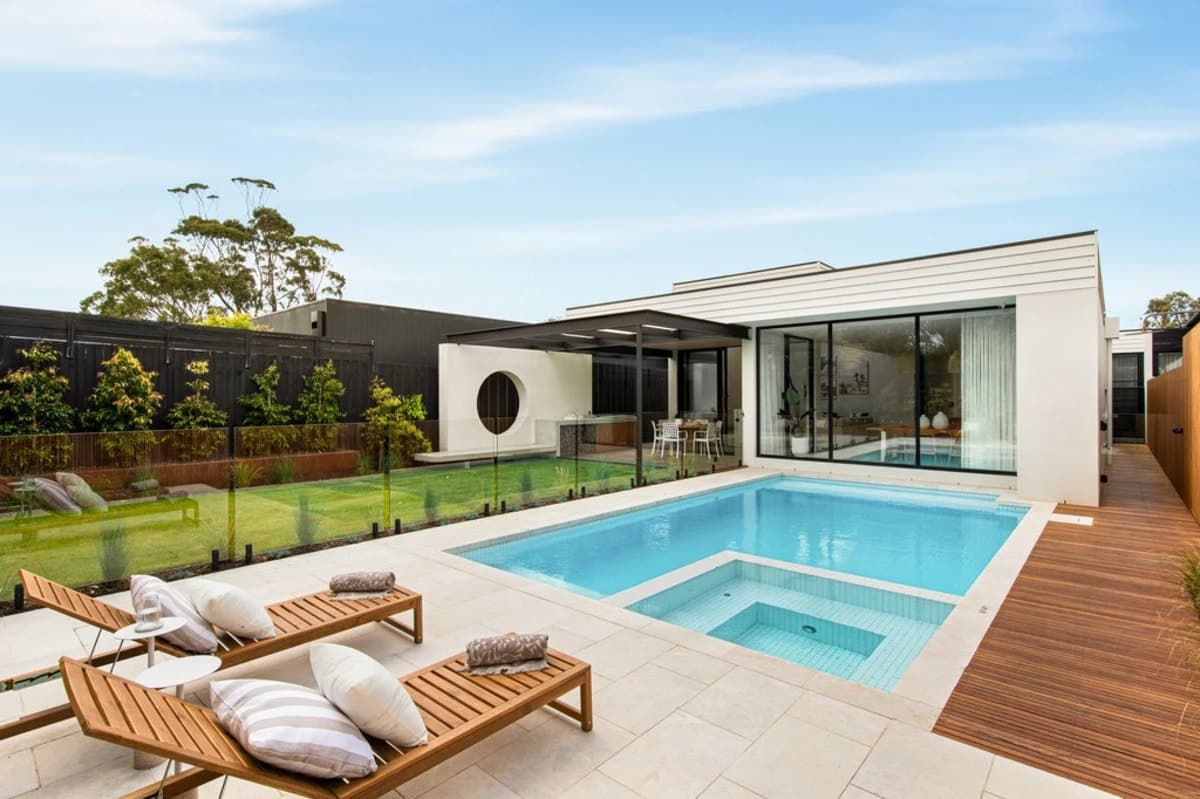 12 Helena Street, Mount Martha - Image 1