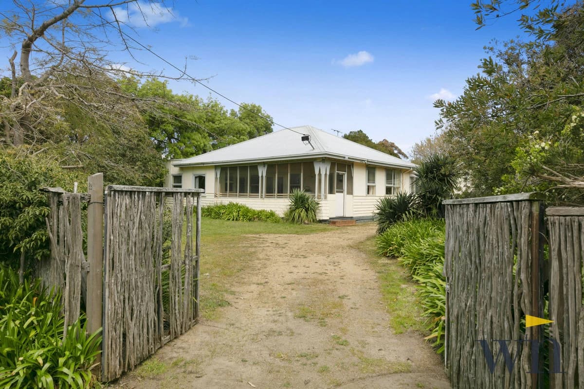 12 Helena Street, Mount Martha - Thumbnail 2