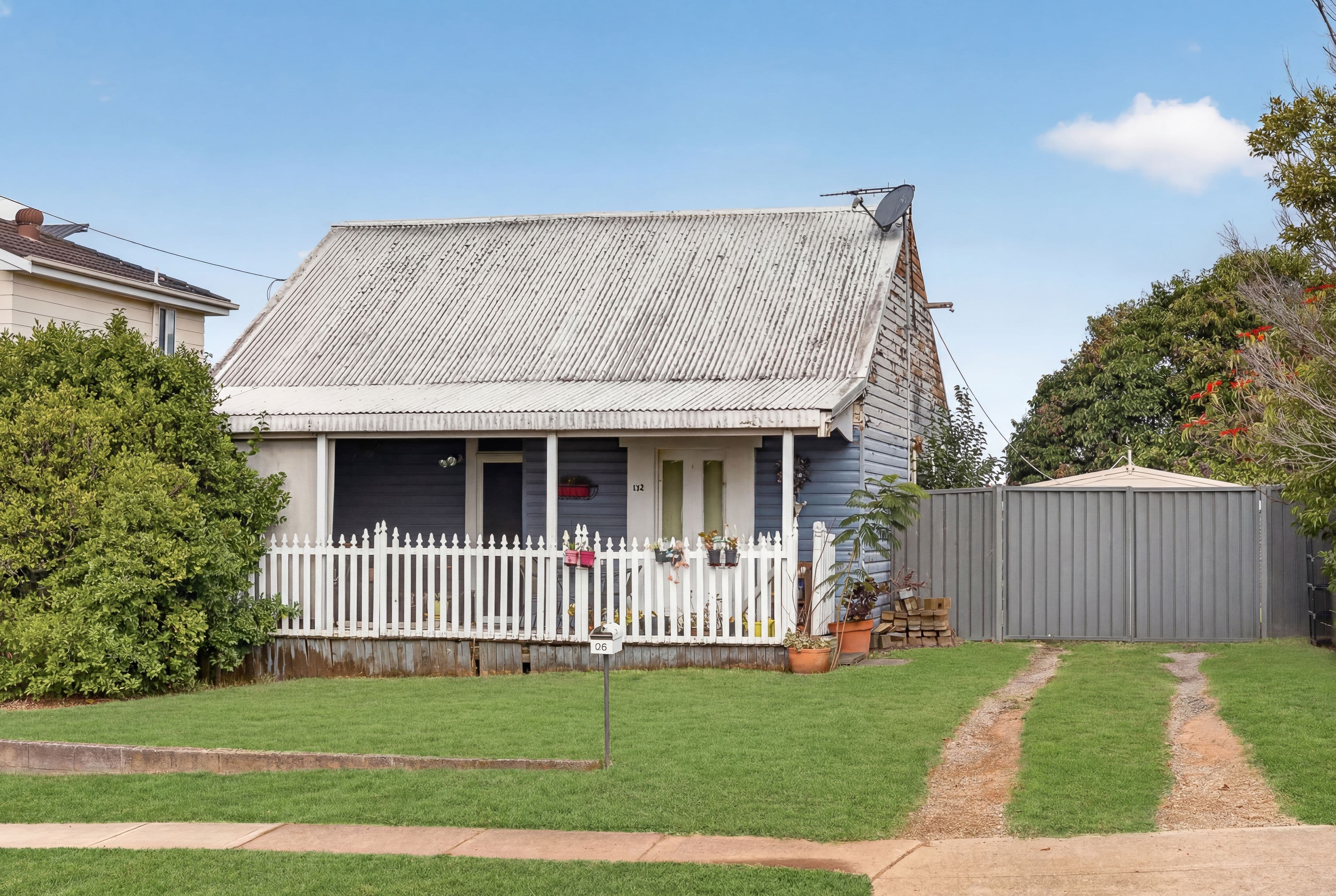 132 Waminda Avenue, Campbelltown NSW 2560, Campbelltown - Thumbnail 2