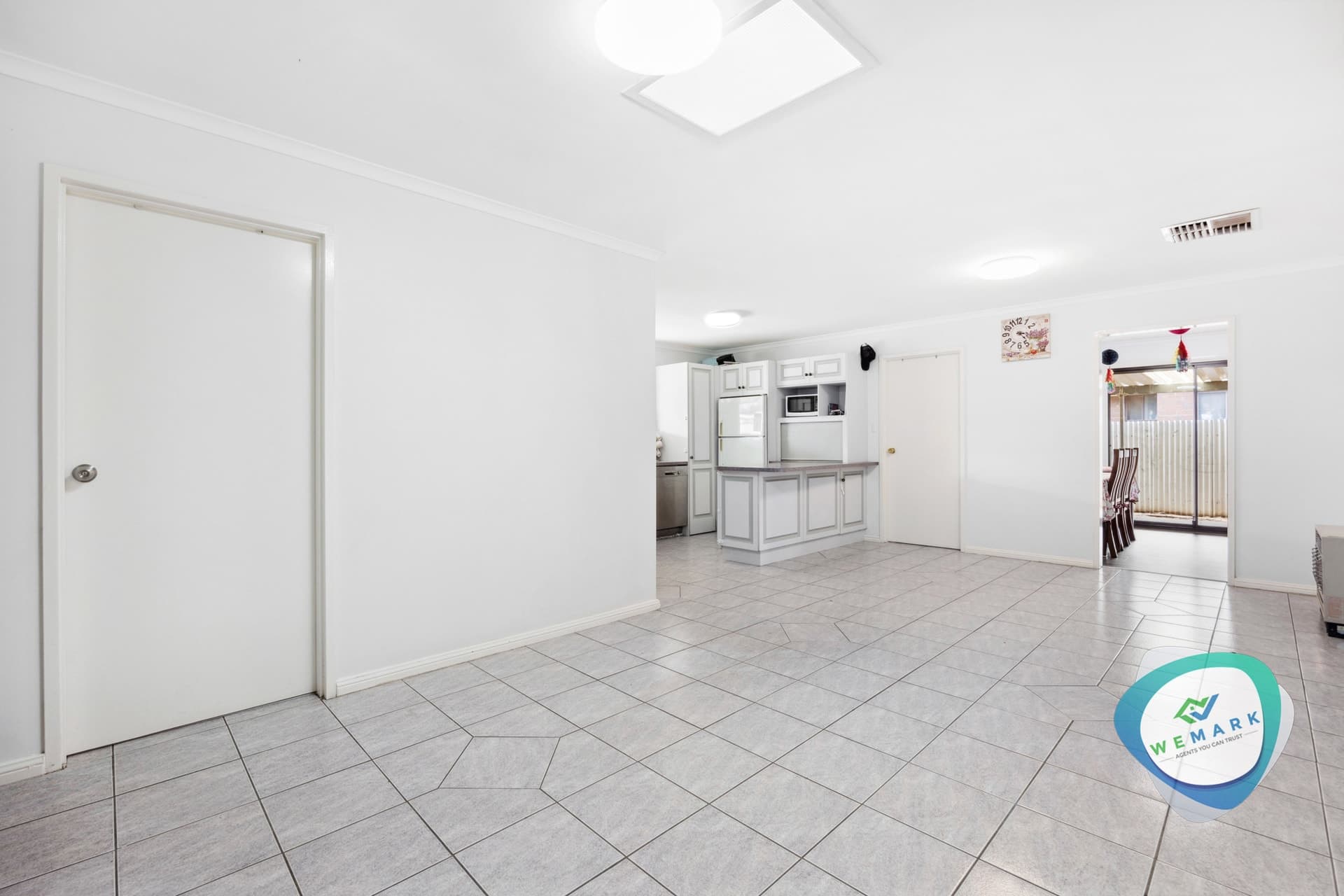 18 Fairbanks  Drive, Paralowie - Thumbnail 3