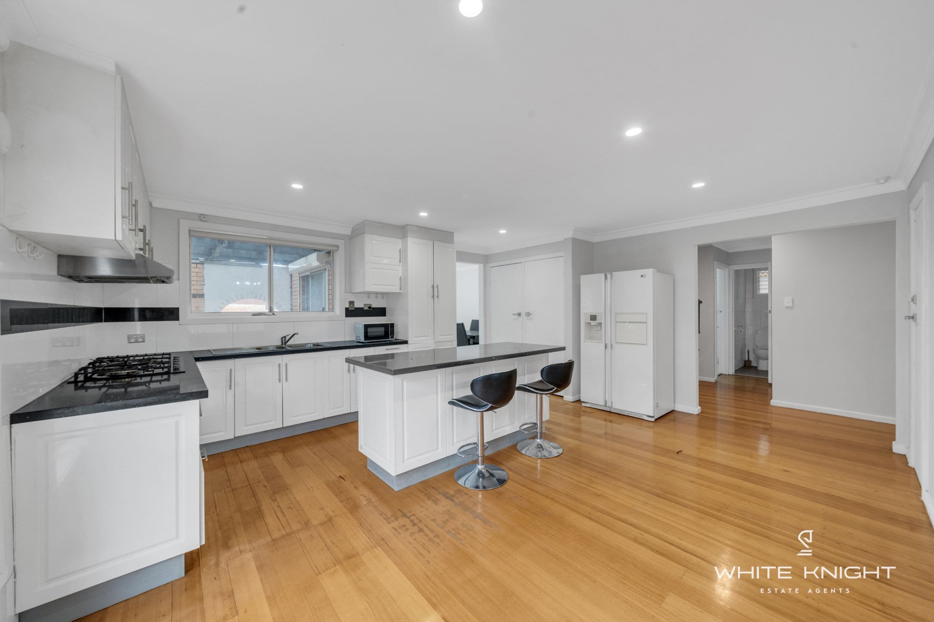 27 Mulhall Drive, St Albans VIC 3021, St Albans - Thumbnail 5