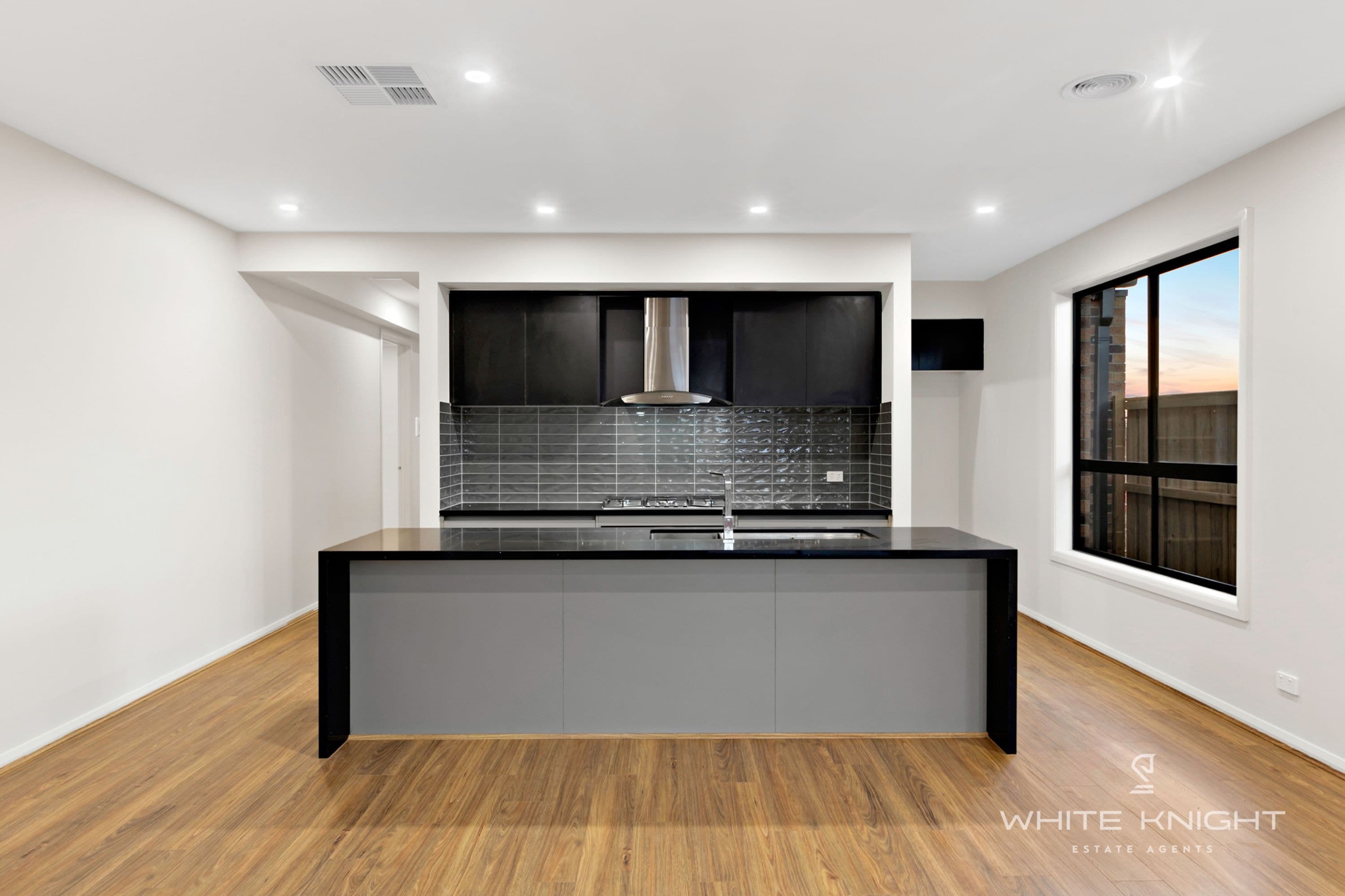 76 Gray Court, Deanside VIC 3336, Deanside - Thumbnail 5