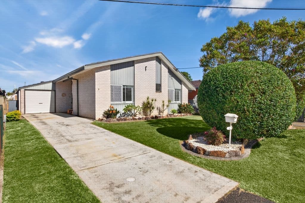 9 Barnard Crescent, Toukley - Image 1