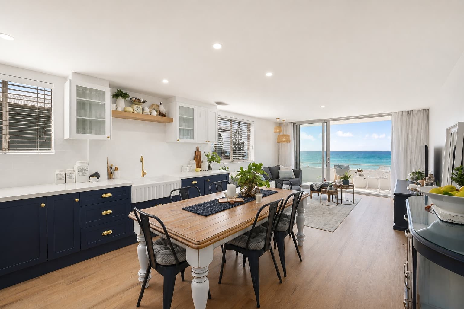 3/64 Carrington Parade, Curl Curl - Image 1