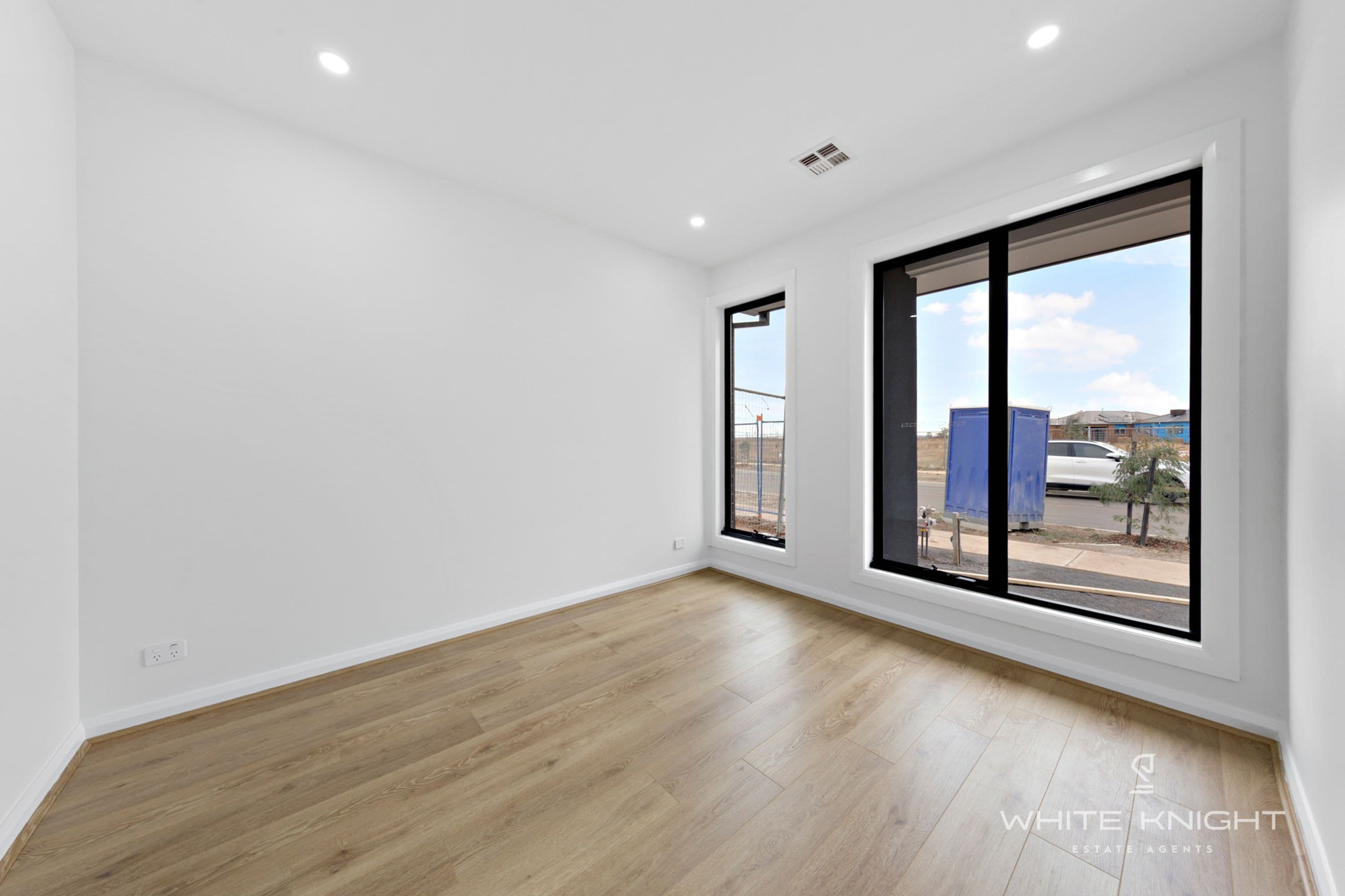 13 Mesaros Drive, Fraser Rise VIC 3336, Fraser Rise - Thumbnail 5