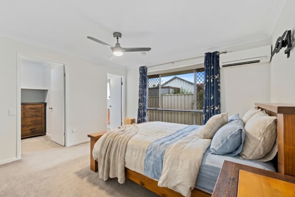 16 Crinum Crescent, Emerald - Thumbnail 3