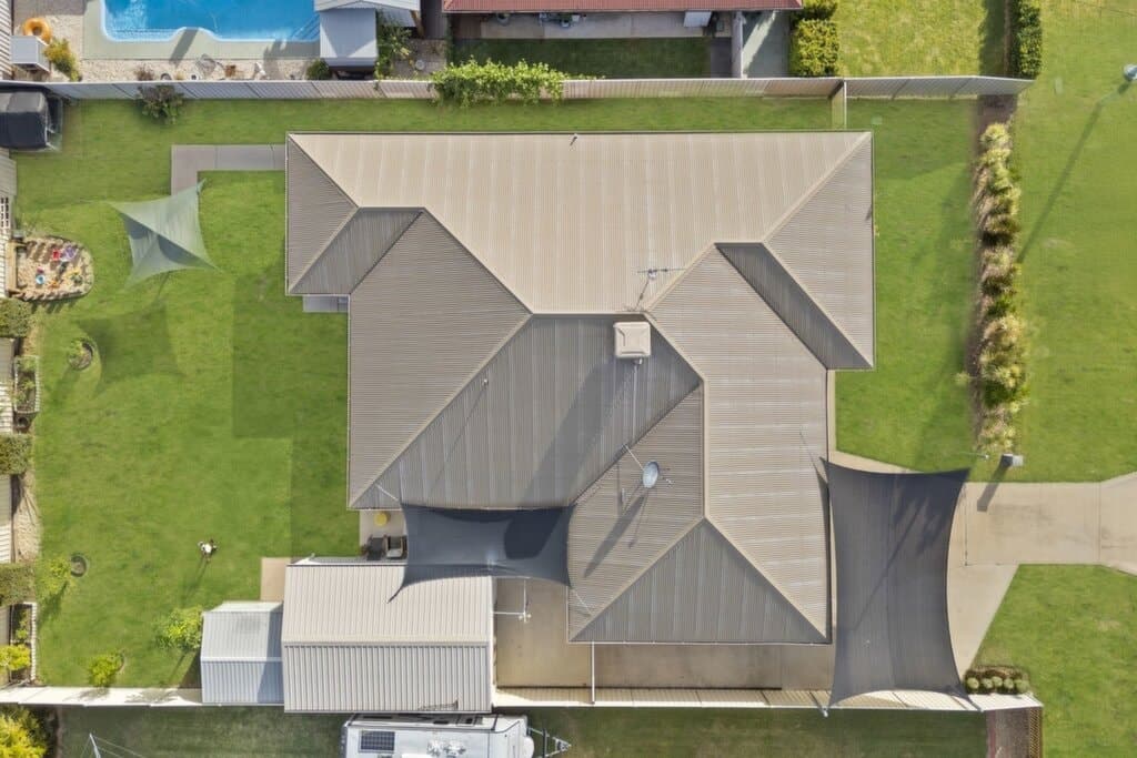 16 Crinum Crescent, Emerald - Thumbnail 8