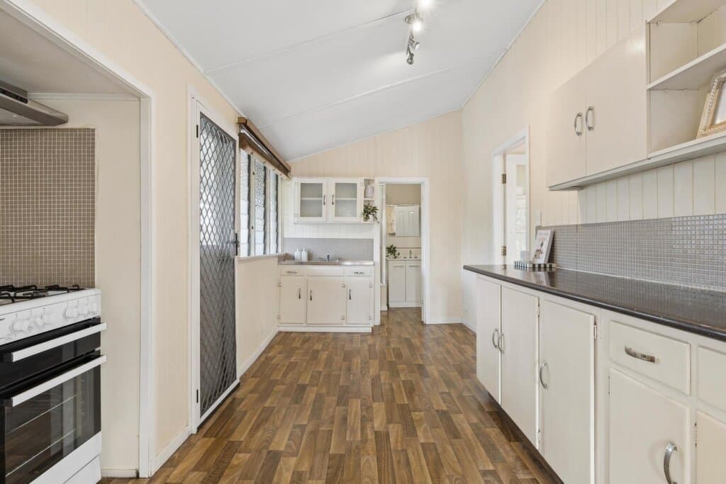 2 Campbell Street, Wandal - Thumbnail 3