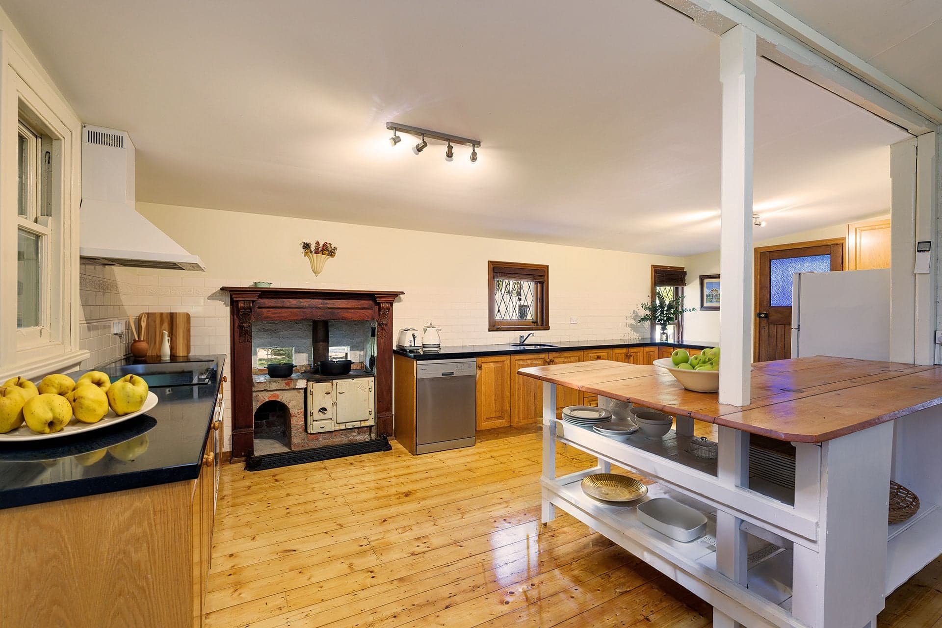 90 Castlemaine Street, Fryerstown - Thumbnail 8