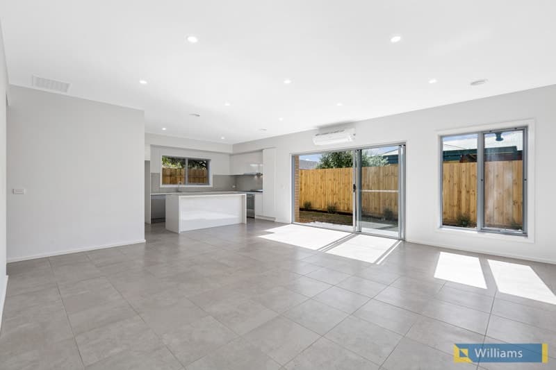 2/6 Galvin Street, Altona - Image 1