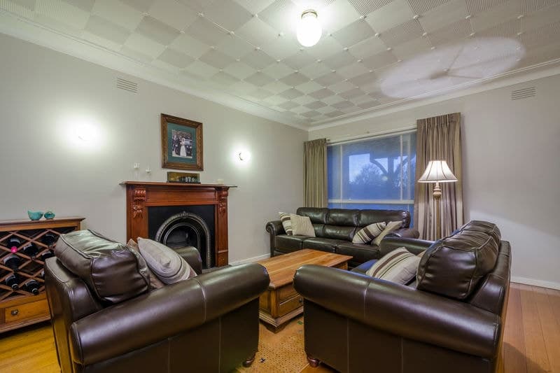 33 Rymill Court, Altona North - Thumbnail 2