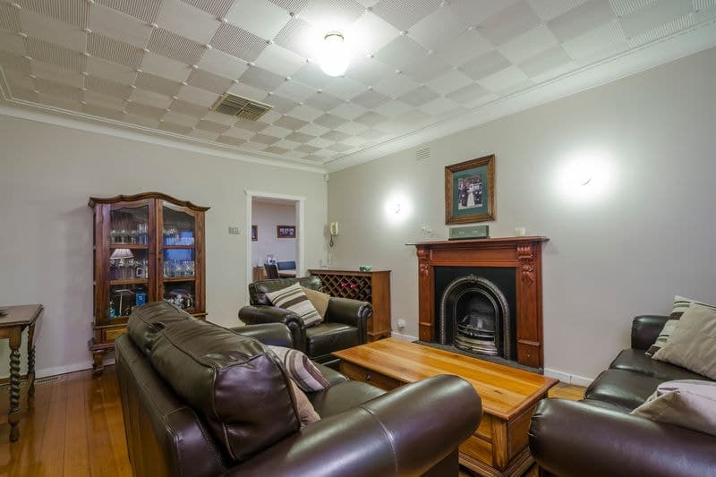 33 Rymill Court, Altona North - Thumbnail 3