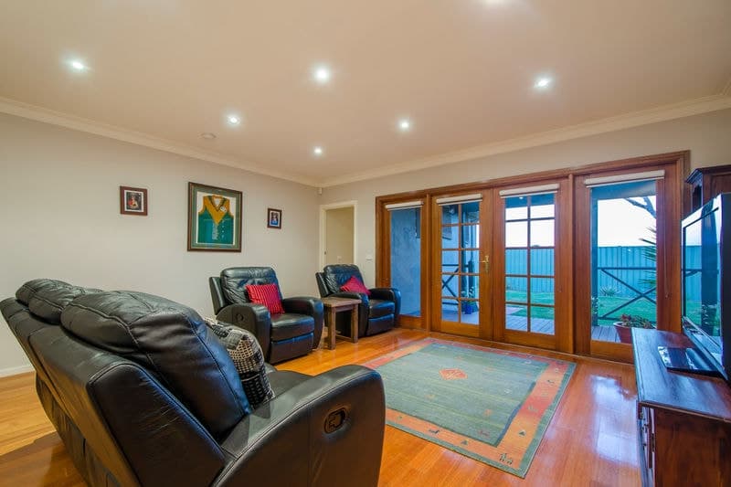 33 Rymill Court, Altona North - Thumbnail 6